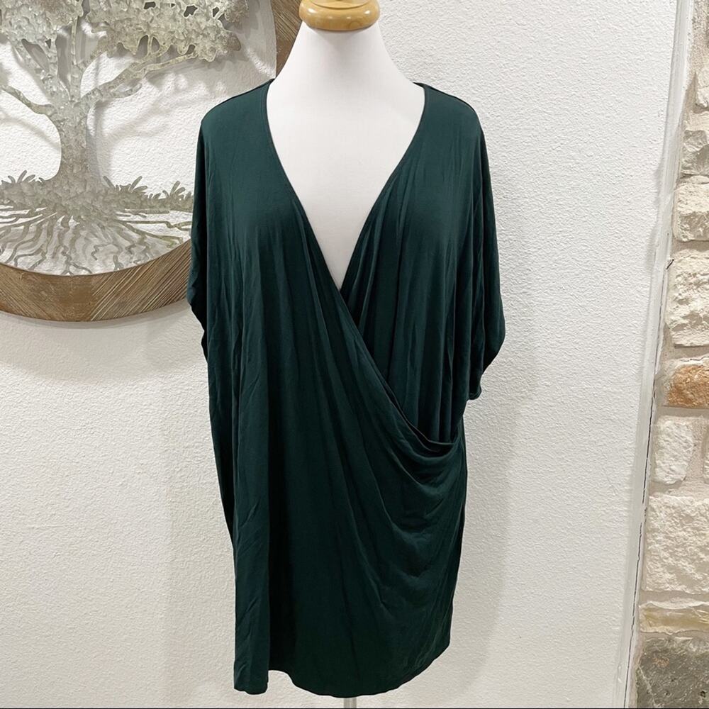 NWT Universal Standard Liquid Jersey Two-Way Cross Wrap Top Green XL 26 38 - Picture 4 of 9